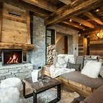 Hellochalet - Seventy One - Larger Family In The Center *